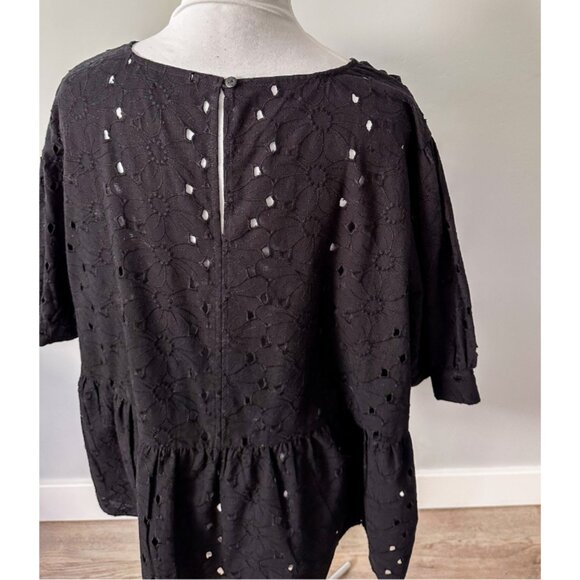 ASOS Design Curve Broderie Smock Top with Peplum Hem & Puff Sleeve in Black - Picture 10 of 13